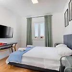 Apartment Eni