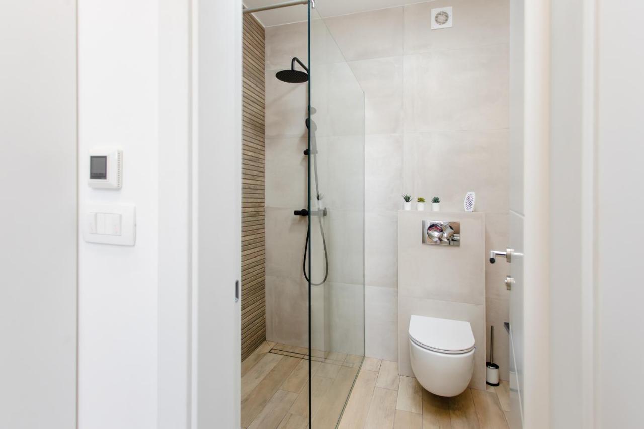 Eni Apartment *
